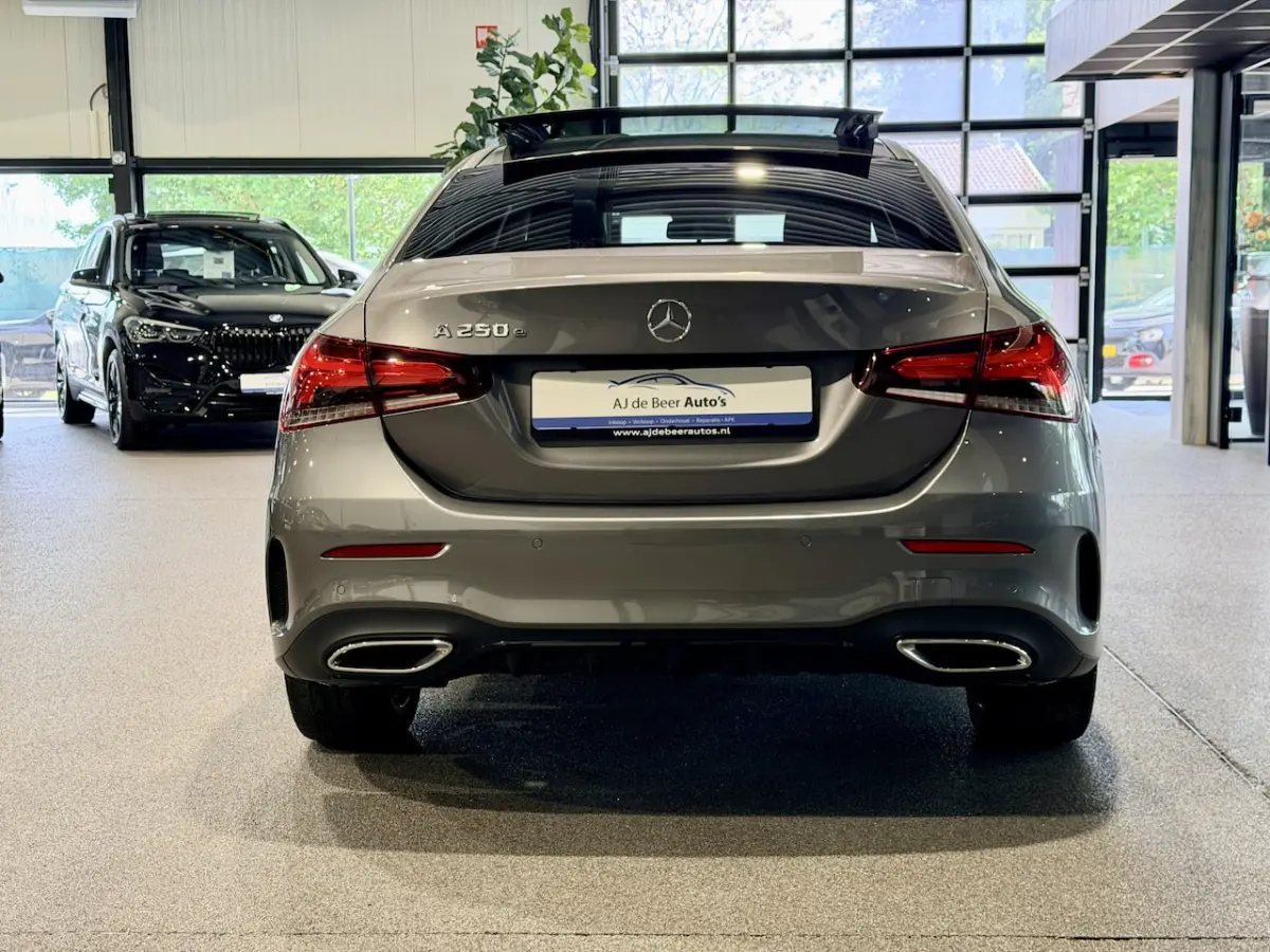 250 e AMG Line LED | Panorama | Stoelverwarming Navigatie | CarPlay/Android