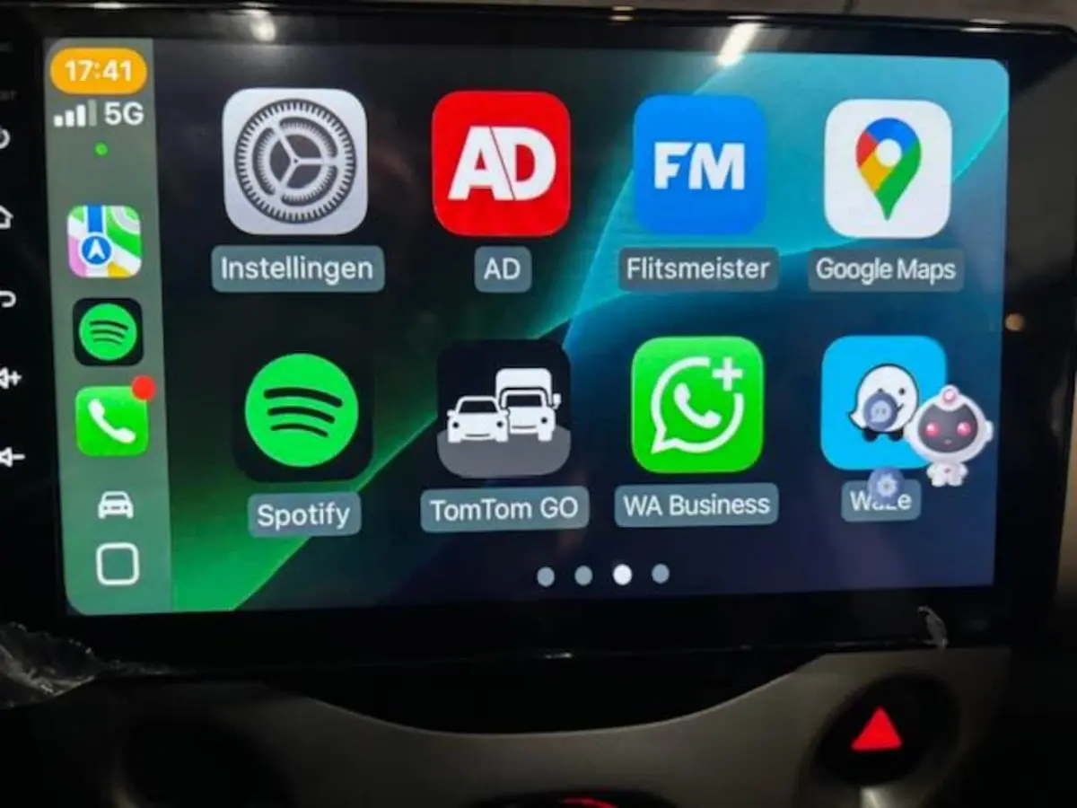 1.0 e-VTi 68pk 5D TOP Active Carplay
