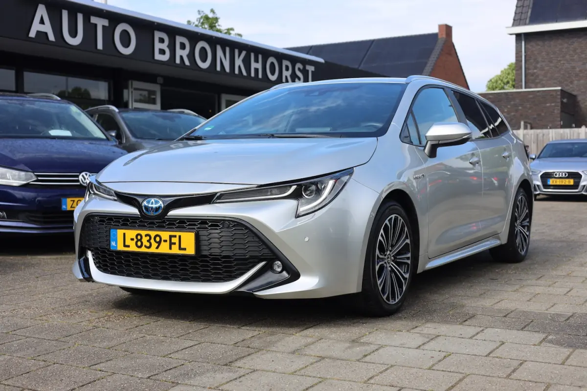 2.0 HYBRID GR-SPORT I CAMERA I CARPLAY I ACC | ECC