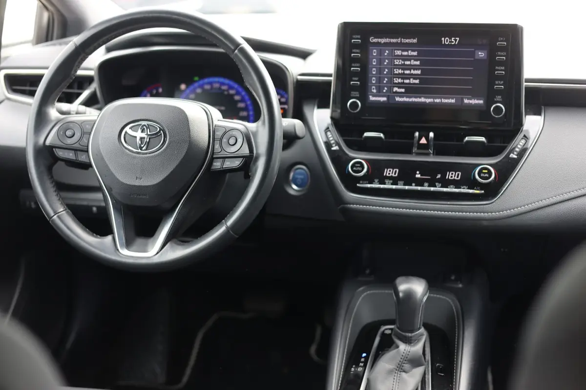 2.0 HYBRID GR-SPORT I CAMERA I CARPLAY I ACC | ECC