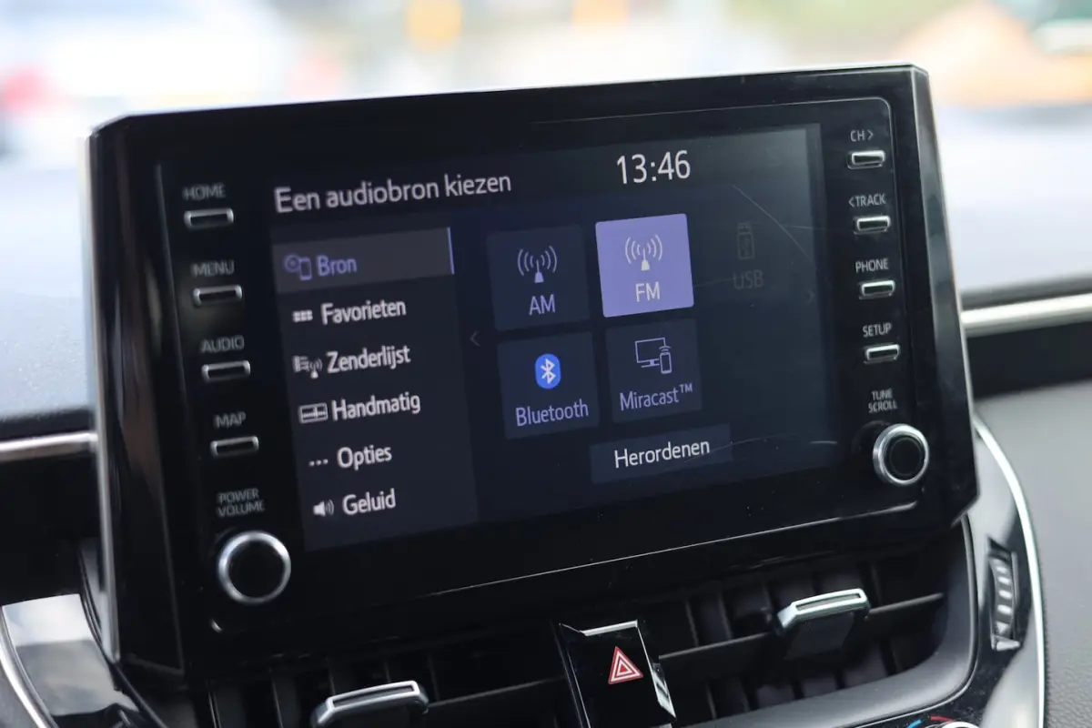 2.0 HYBRID GR-SPORT I CAMERA I CARPLAY I ACC | ECC