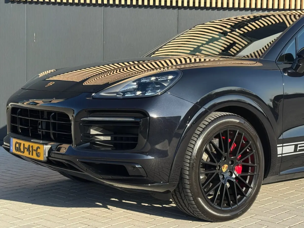 4.0 GTS V8 |Pano|Alcantara|Chrono|HUD|