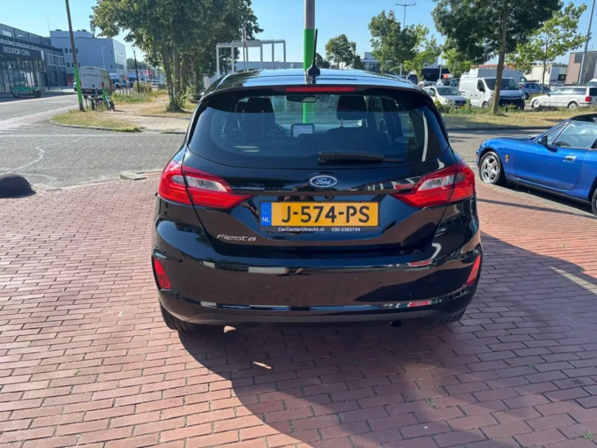 1.5 TDCi Titanium 6vers camara navi airco