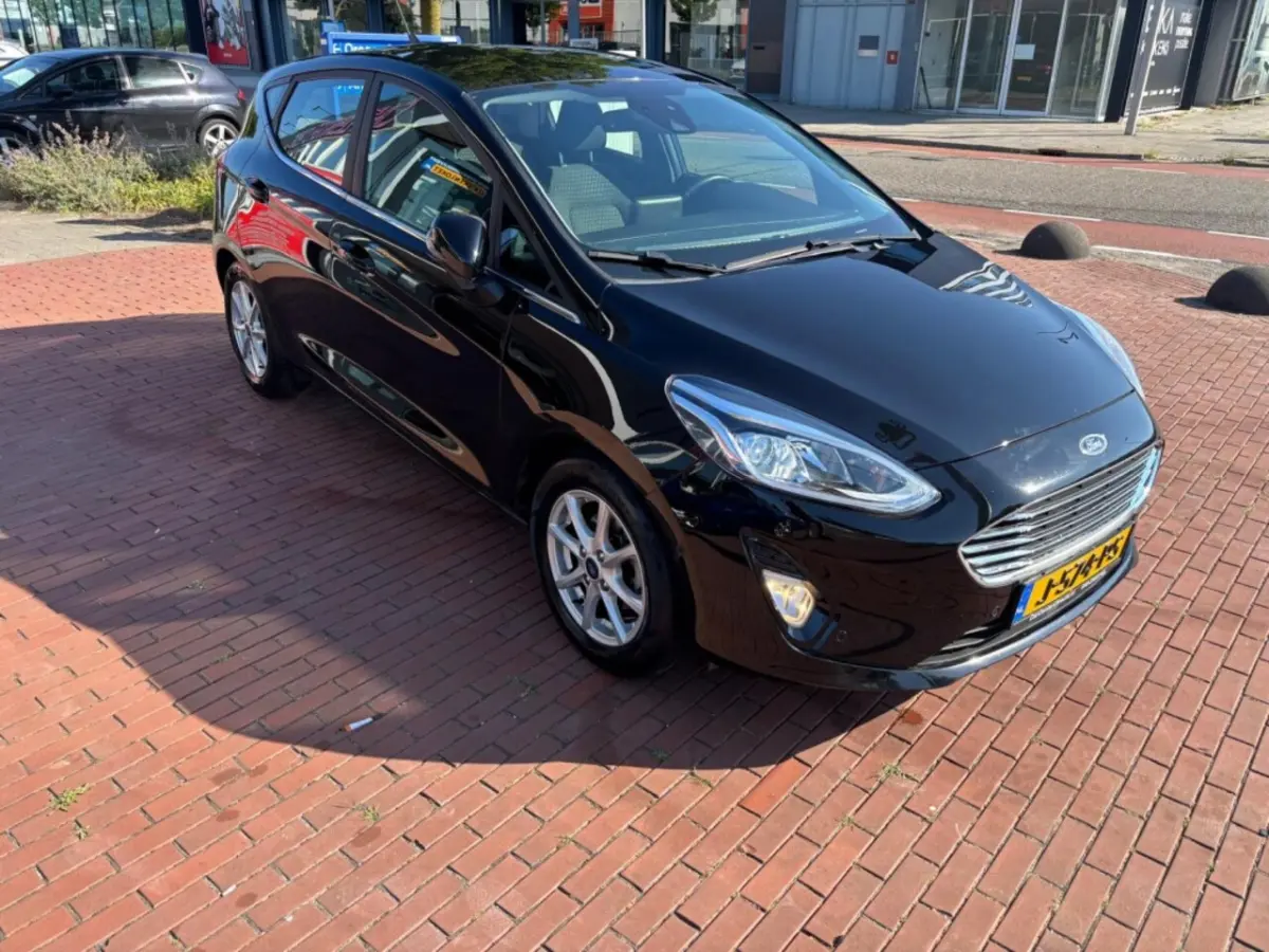 1.5 TDCi Titanium 6vers camara navi airco