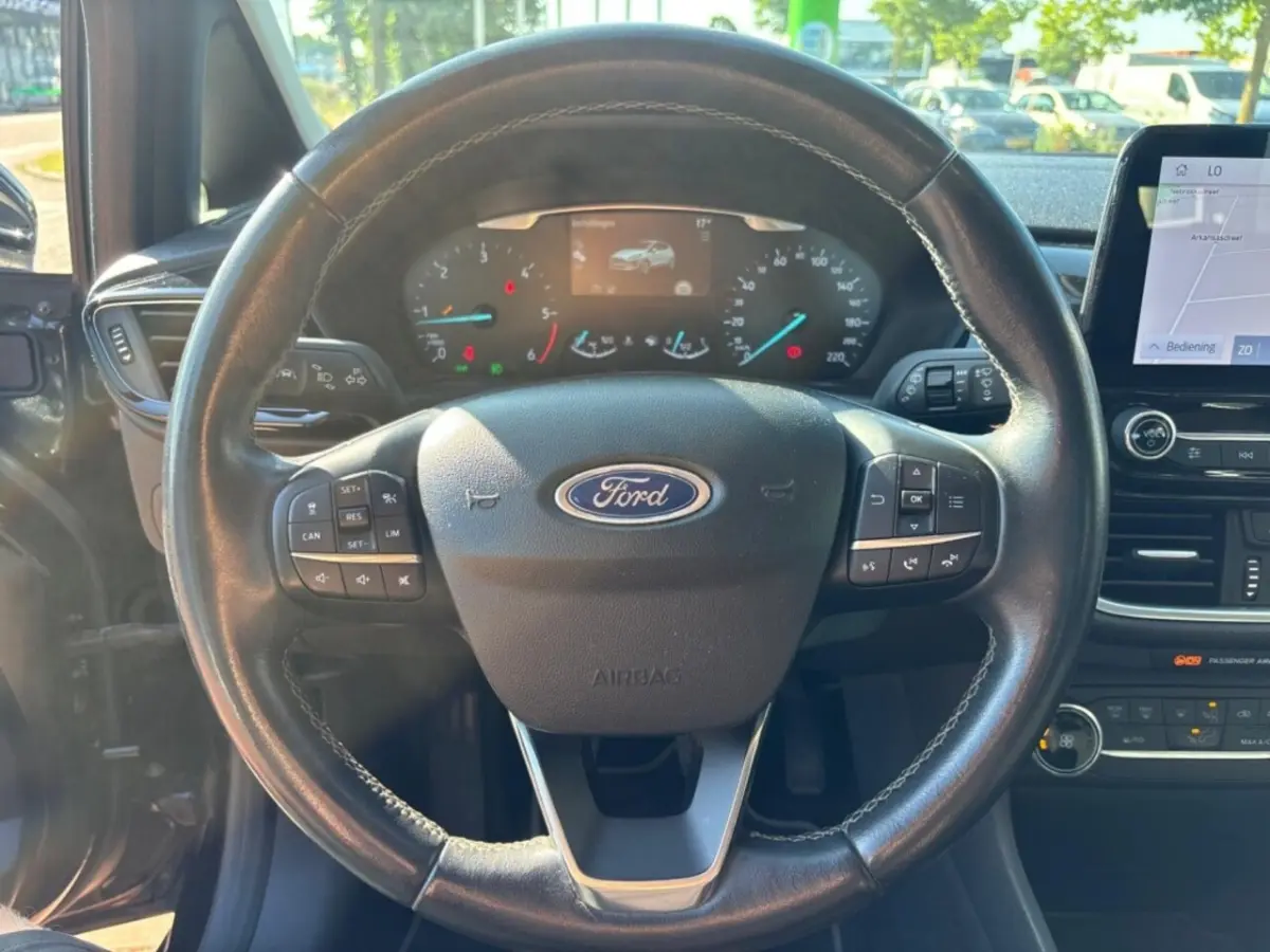 1.5 TDCi Titanium 6vers camara navi airco