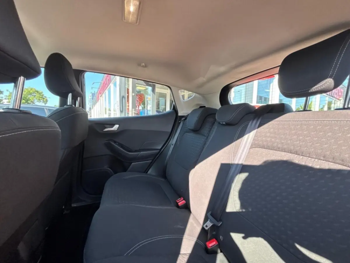 1.5 TDCi Titanium 6vers camara navi airco