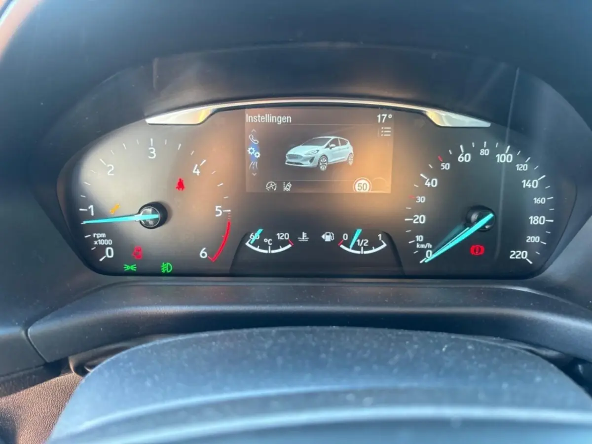 1.5 TDCi Titanium 6vers camara navi airco