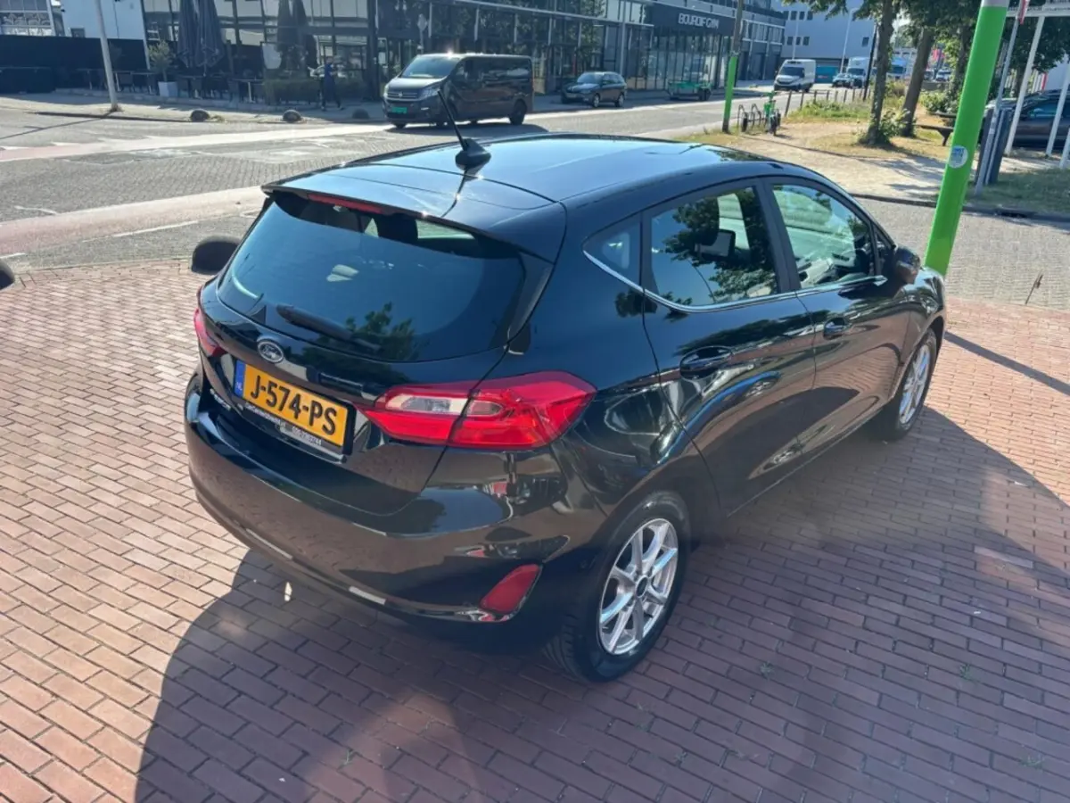 1.5 TDCi Titanium 6vers camara navi airco