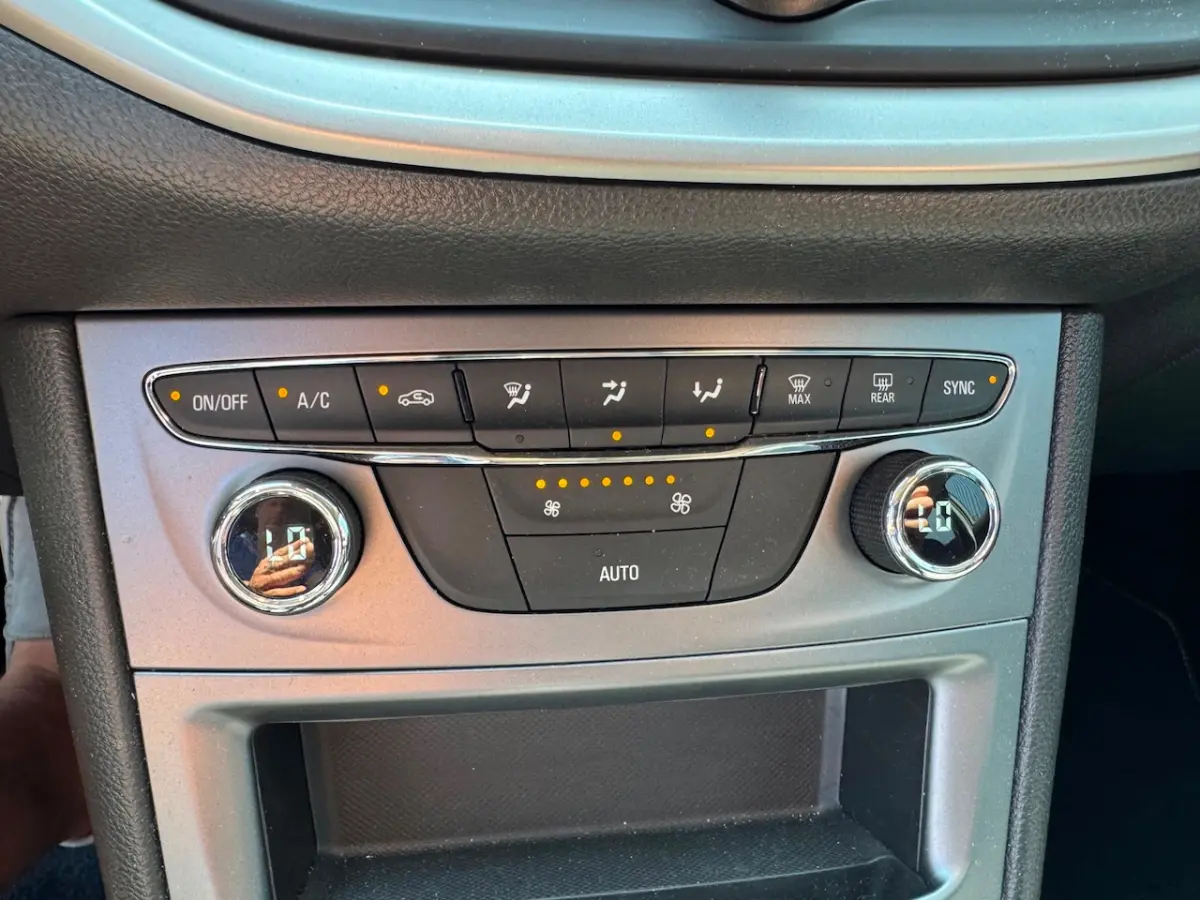 1.2 Edition ECC / CRUISE / NAVI / LMV / PARKEERSENSOREN / EDITION + PAKKET