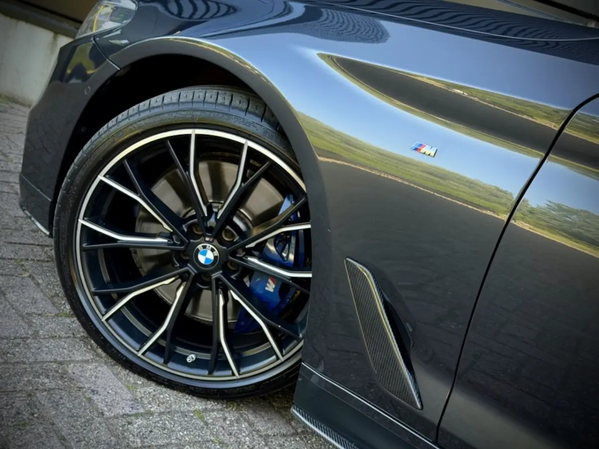 540i xDrive M-PERFORMANCE DAK|HUD|360|4WLSTURING|HiFi
