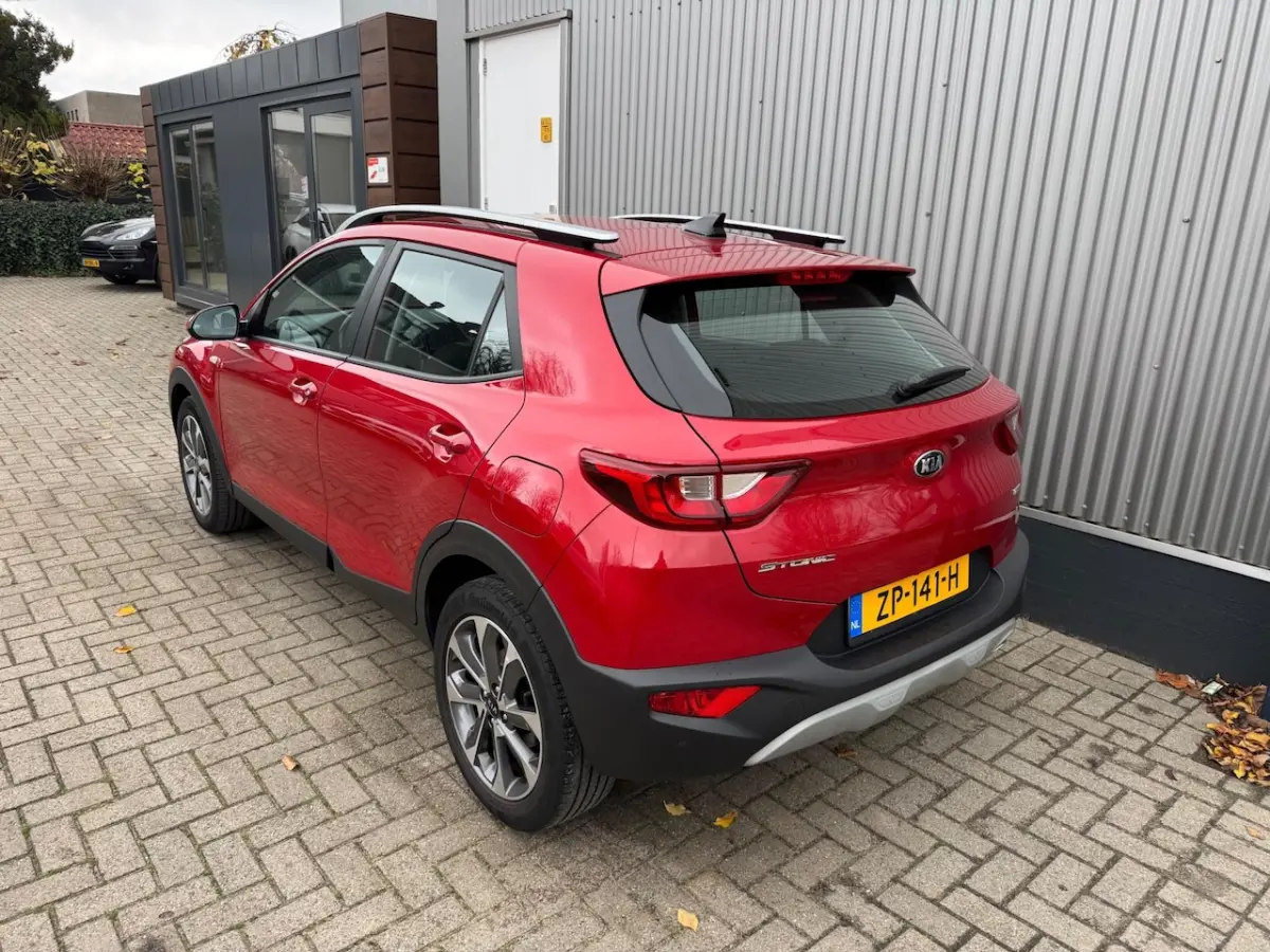 1.0 T-GDi DynamicLine / NAVI / AIRCO / CAMERA / CRUISE / HOGE INSTAP/ PARKEERSENSOREN / LM