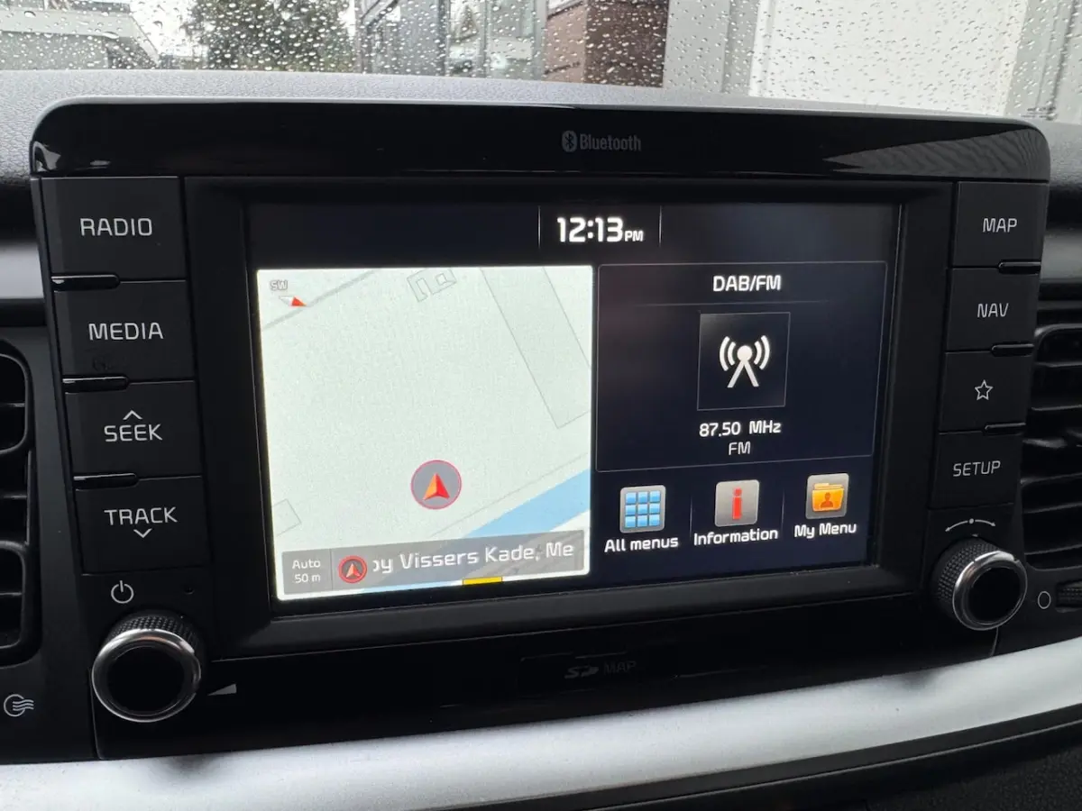 1.0 T-GDi DynamicLine / NAVI / AIRCO / CAMERA / CRUISE / HOGE INSTAP/ PARKEERSENSOREN / LM