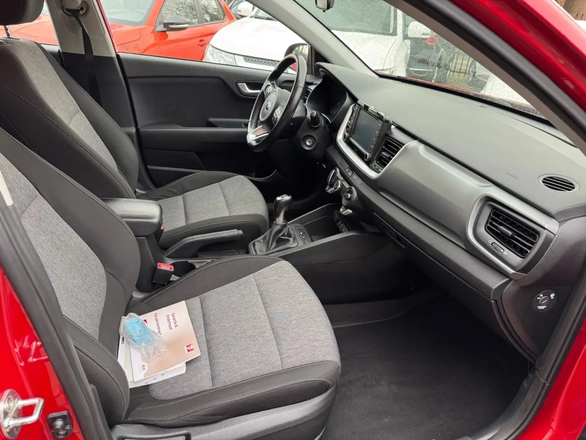 1.0 T-GDi DynamicLine / NAVI / AIRCO / CAMERA / CRUISE / HOGE INSTAP/ PARKEERSENSOREN / LM