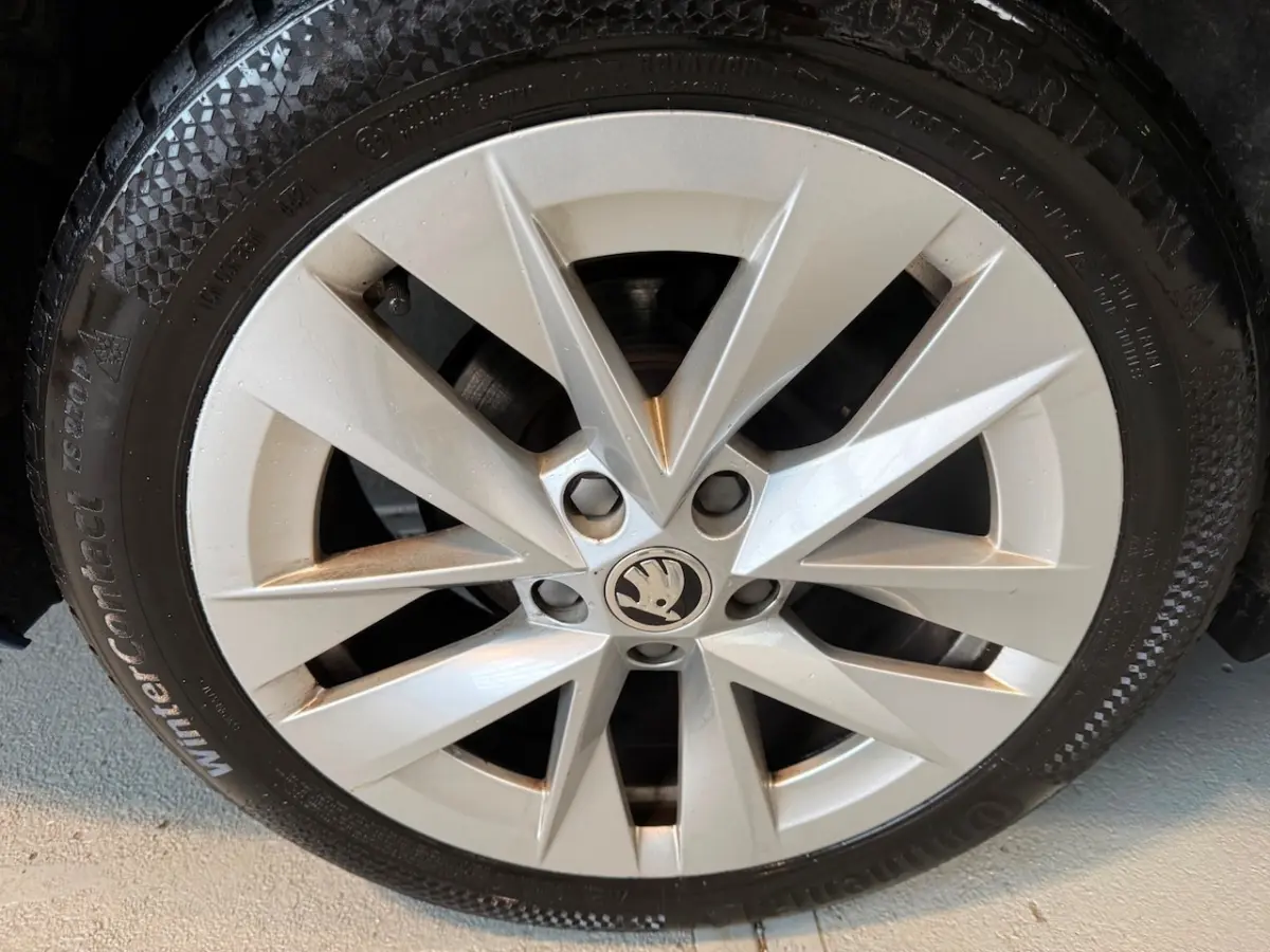 1.0 e-TSI Business Edition Plus / SCHUIFDAK / NAVIGATIE / CLIMATE / CRUISE / NL-AUTO / ZÃÃ