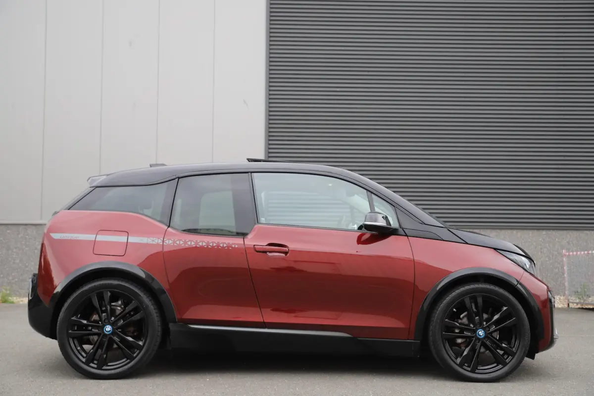 S 184pk*Unique Forever*120Ah 42 kWh/H-Kardon/Sunroof/Adaptive/W-pomp/3-fase/20"
