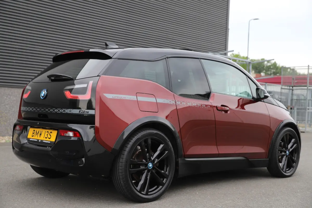 S 184pk*Unique Forever*120Ah 42 kWh/H-Kardon/Sunroof/Adaptive/W-pomp/3-fase/20"