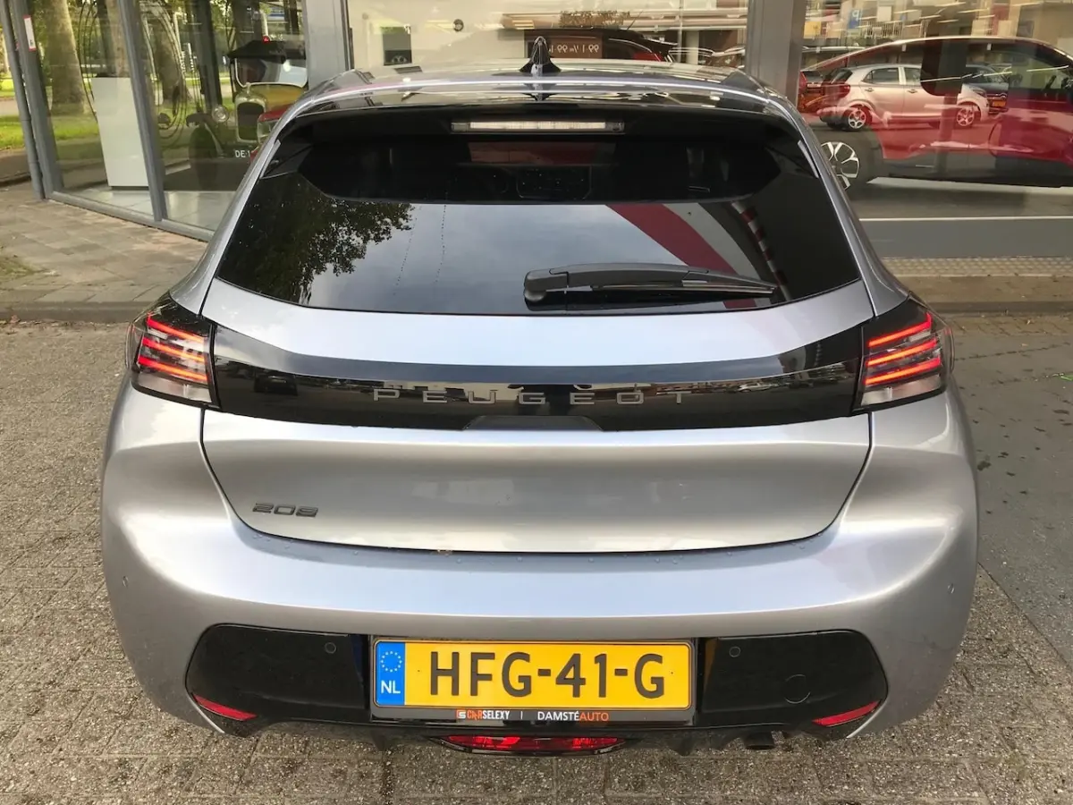 Allure PureTech 100pk | Parkeersensoren voor en achter | Draadloos Apple Carplay/Android A