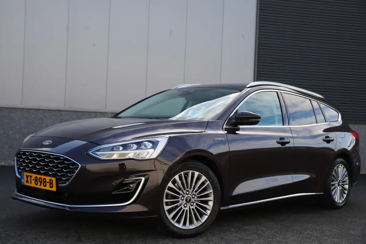 125pk EcoBoost/Vignale/B&O/Adaptive/Matrix/Schuifdak/HUD/Trekh
