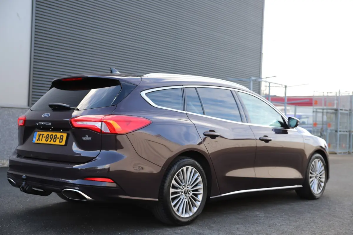 125pk EcoBoost/Vignale/B&O/Adaptive/Matrix/Schuifdak/HUD/Trekh