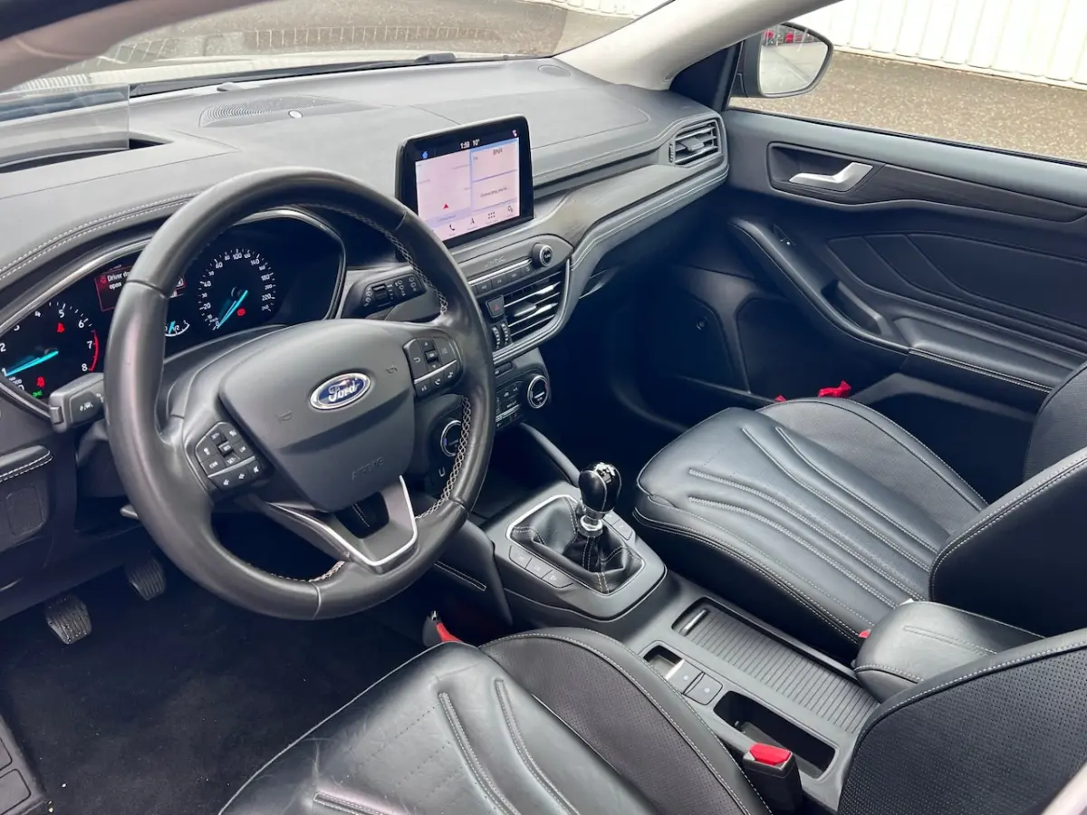 125pk EcoBoost/Vignale/B&O/Adaptive/Matrix/Schuifdak/HUD/Trekh