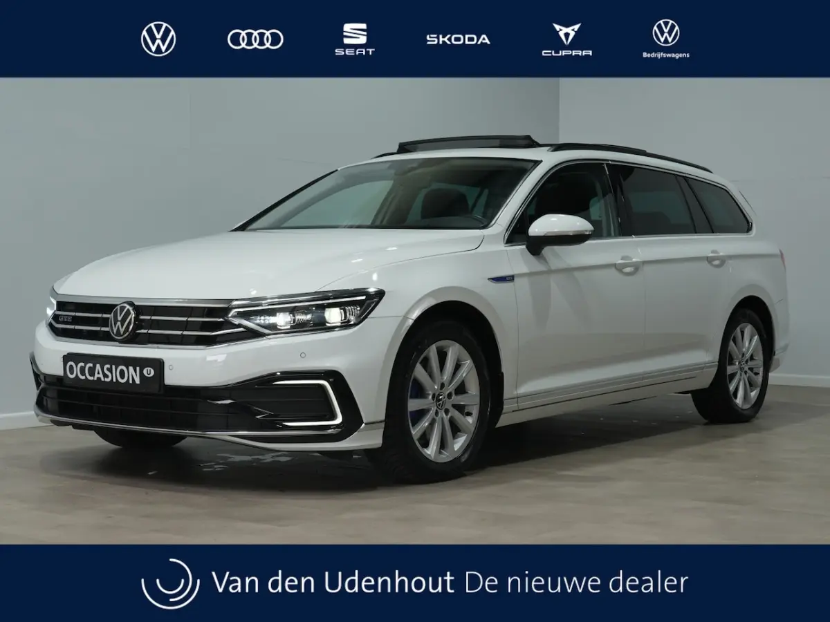 GTE 1.4 TSI eHybrid 218pk PHEV Business / Panoramadak / iQ Light / Massage / Travel Assist