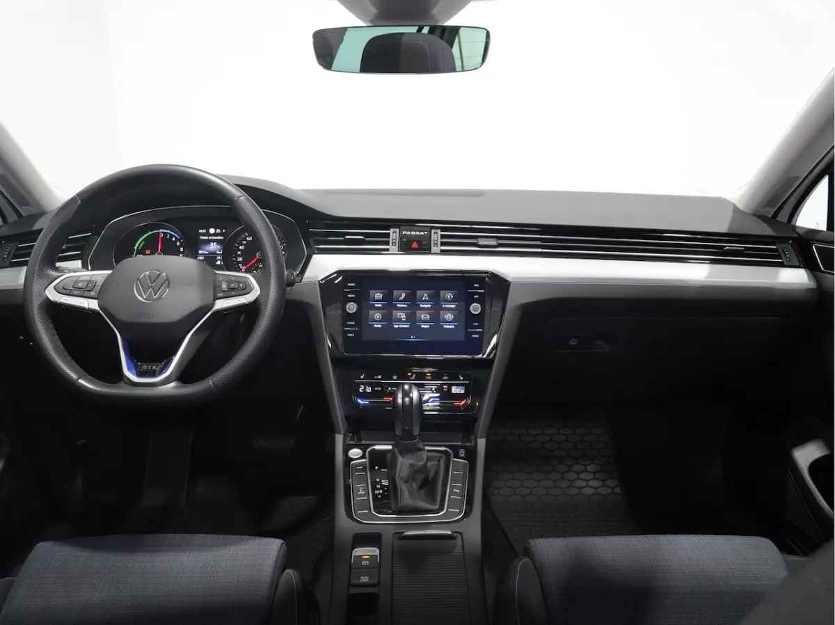 GTE 1.4 TSI eHybrid 218pk PHEV Business / Panoramadak / iQ Light / Massage / Travel Assist