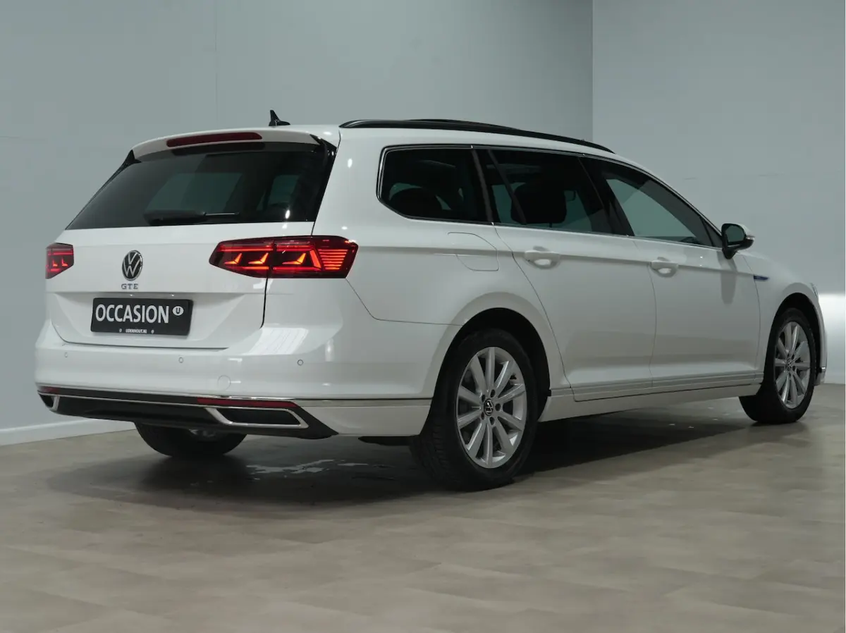 GTE 1.4 TSI eHybrid 218pk PHEV Business / Panoramadak / iQ Light / Massage / Travel Assist
