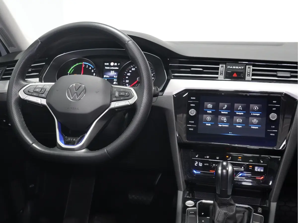 GTE 1.4 TSI eHybrid 218pk PHEV Business / Panoramadak / iQ Light / Massage / Travel Assist