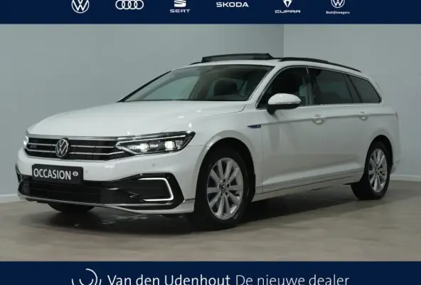 GTE 1.4 TSI eHybrid 218pk PHEV Business / Panoramadak / iQ Light / Massage / Travel Assist