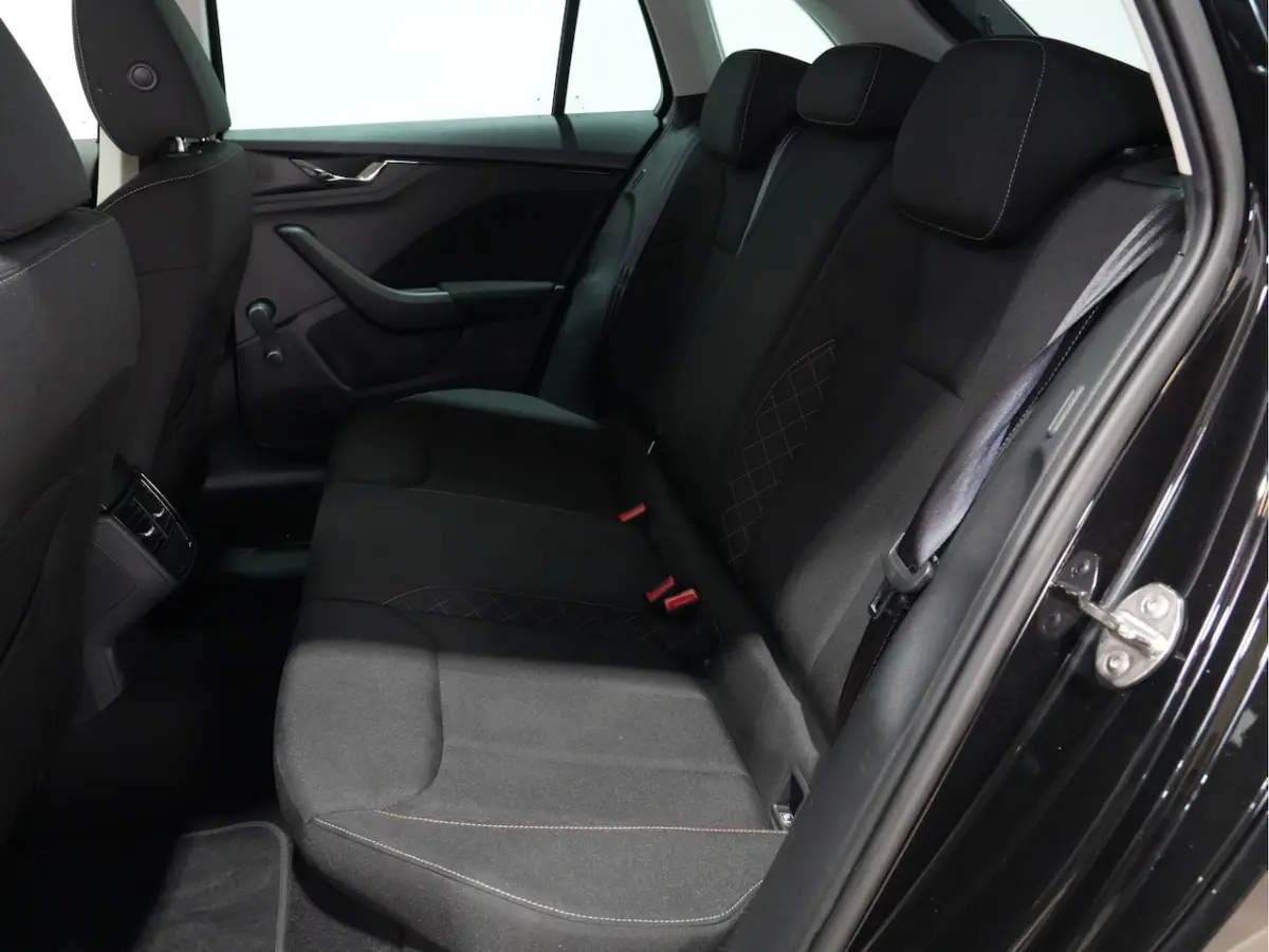 1.0 TSI 110pk DSG Ambition | Carplay/Android | Lane/Frontass. | Cruise | PDC 282