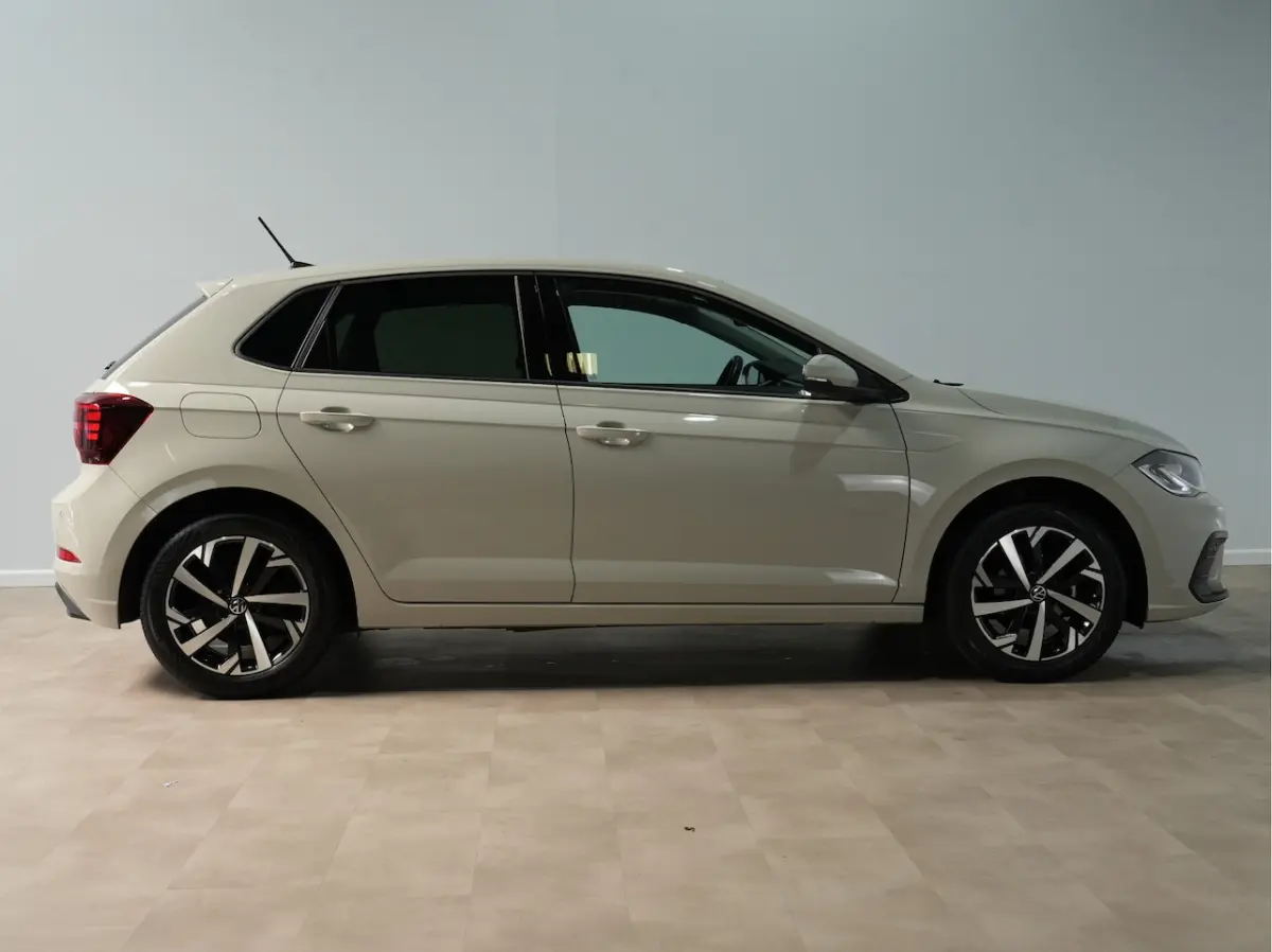 1.0 TSI Life Business | Ascot Grey | Full-LED | Camera | Android/Carplay 180