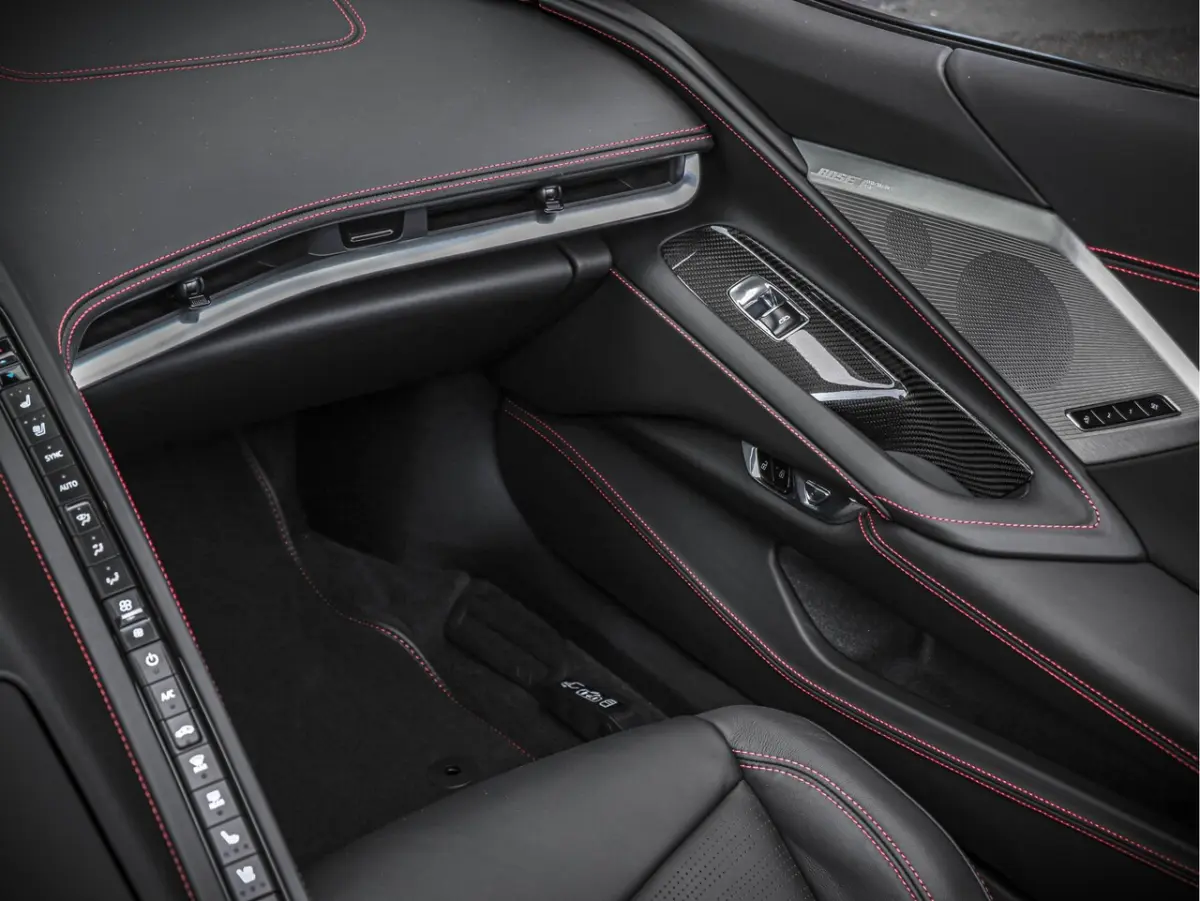 C8 Stingray Cabriolet | 3LT | Z51 Package | Front Lift