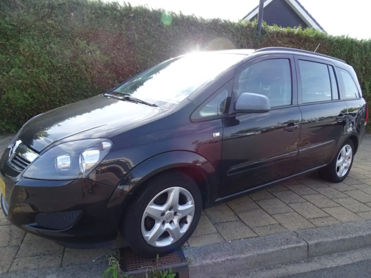 Opel Zafira leasen
