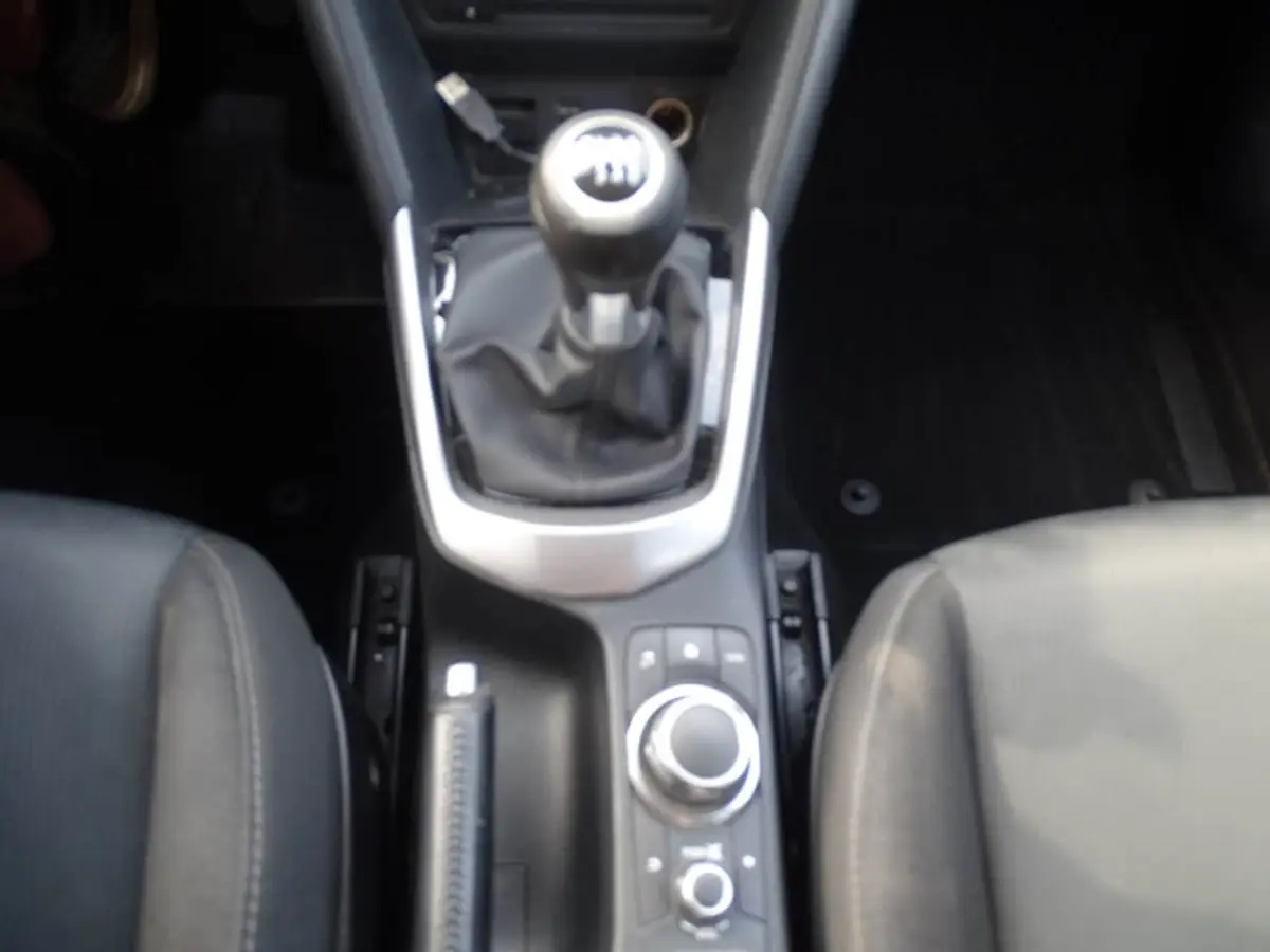 2.0 Skyactive-G 120 TS-Navi-Media-Cruise-Usb-Clima