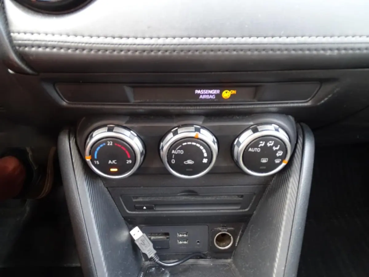 2.0 Skyactive-G 120 TS-Navi-Media-Cruise-Usb-Clima