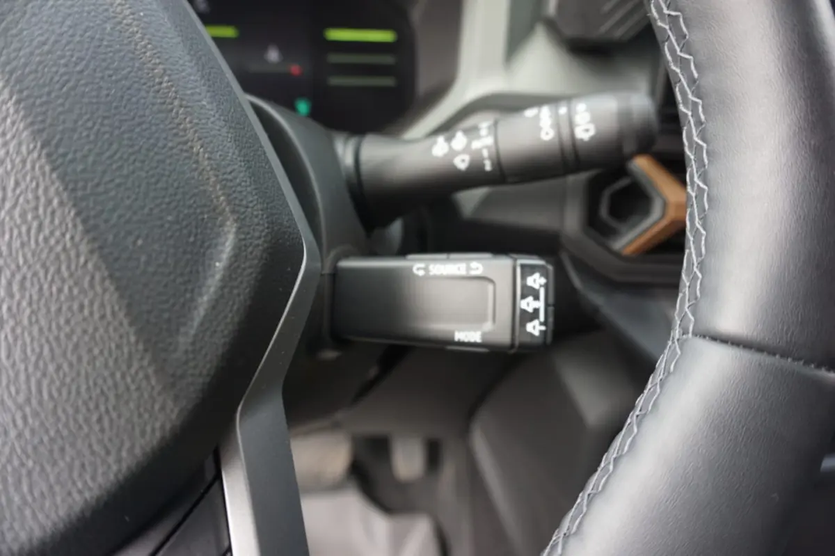 1.6 HYBRID 140pk Aut Extreme Camera Navigatie