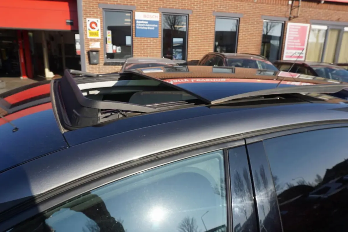 1.2 PureTech 130pk Automaat Shine Plus Panoramadak