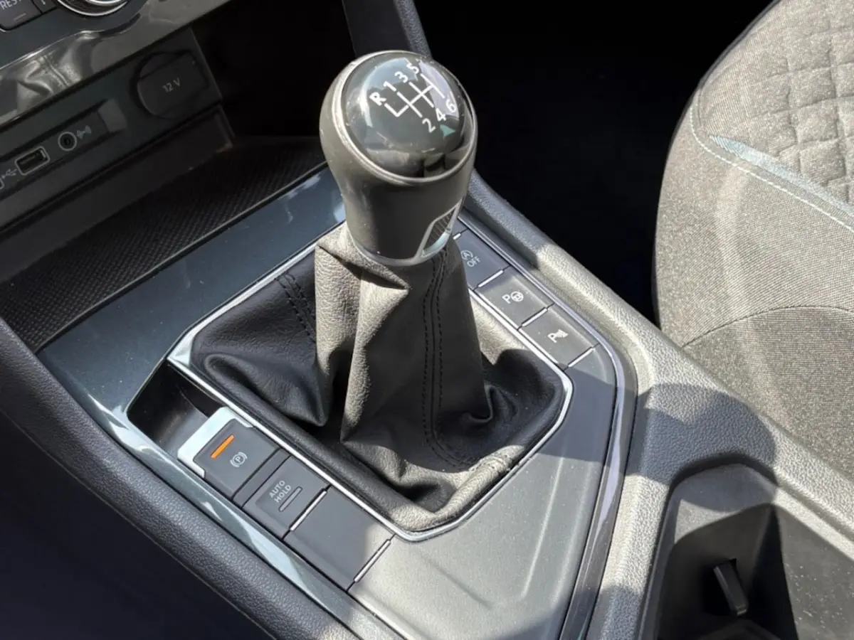 1.5 TSI IQ-DRIVE NAVI TREKHAAK CAMERA CARPLAY AIRCO LMV PDC