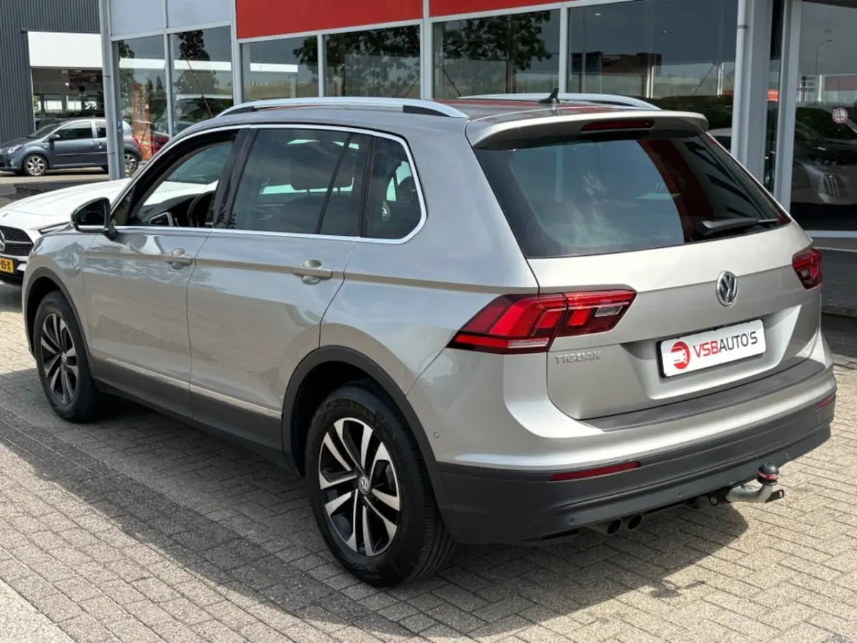 1.5 TSI IQ-DRIVE NAVI TREKHAAK CAMERA CARPLAY AIRCO LMV PDC