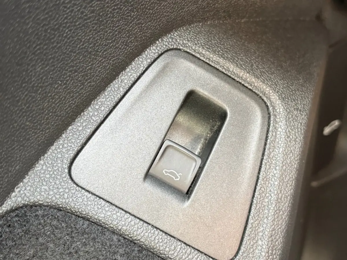 1.5 TSI IQ-DRIVE NAVI TREKHAAK CAMERA CARPLAY AIRCO LMV PDC