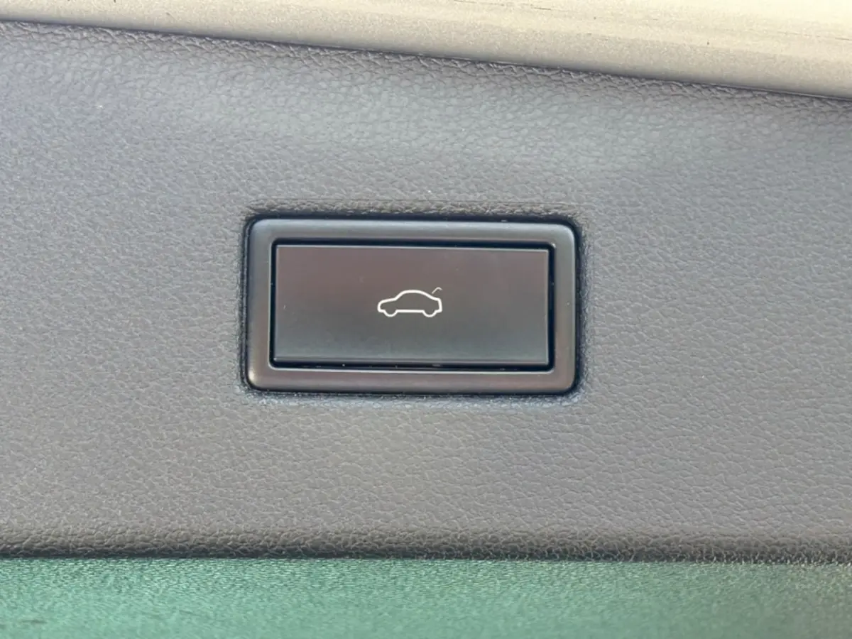 1.5 TSI IQ-DRIVE NAVI TREKHAAK CAMERA CARPLAY AIRCO LMV PDC