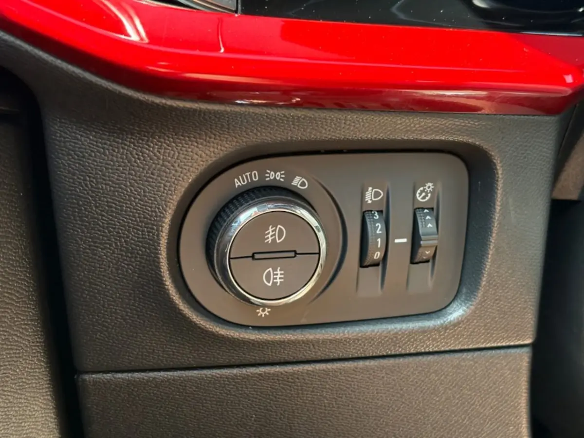 1.2 TURBO GS LINE 130PK AUT. NAVIGATIE LED CAMERA CARPLAY AIRCO