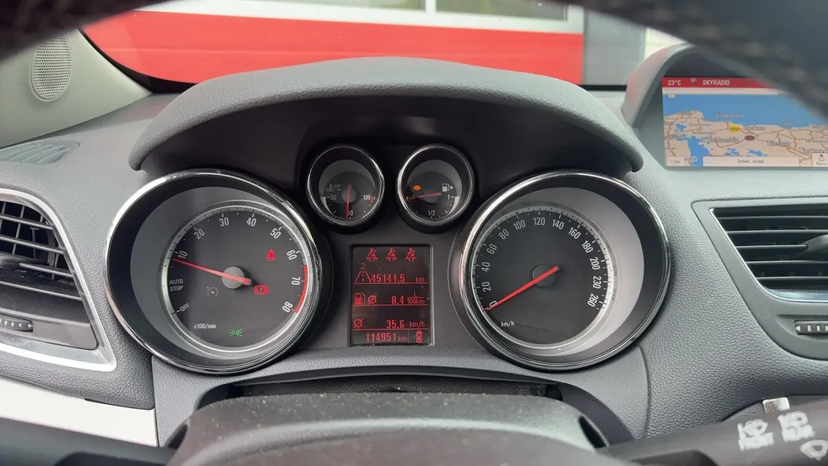 1.4 T Innovation TREKHAAK / SCHUIFDAK / XENON / LEDER / STOELVERW / CAMERA / NAVI / CLIMA