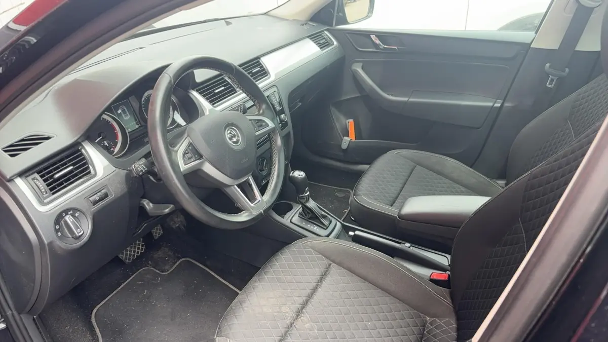 1.2 TSI Greentech Edition AUTOMAAT / TREKHAAK / PANORAMADAK / STOELVERW / NAVI / AIRCO / P