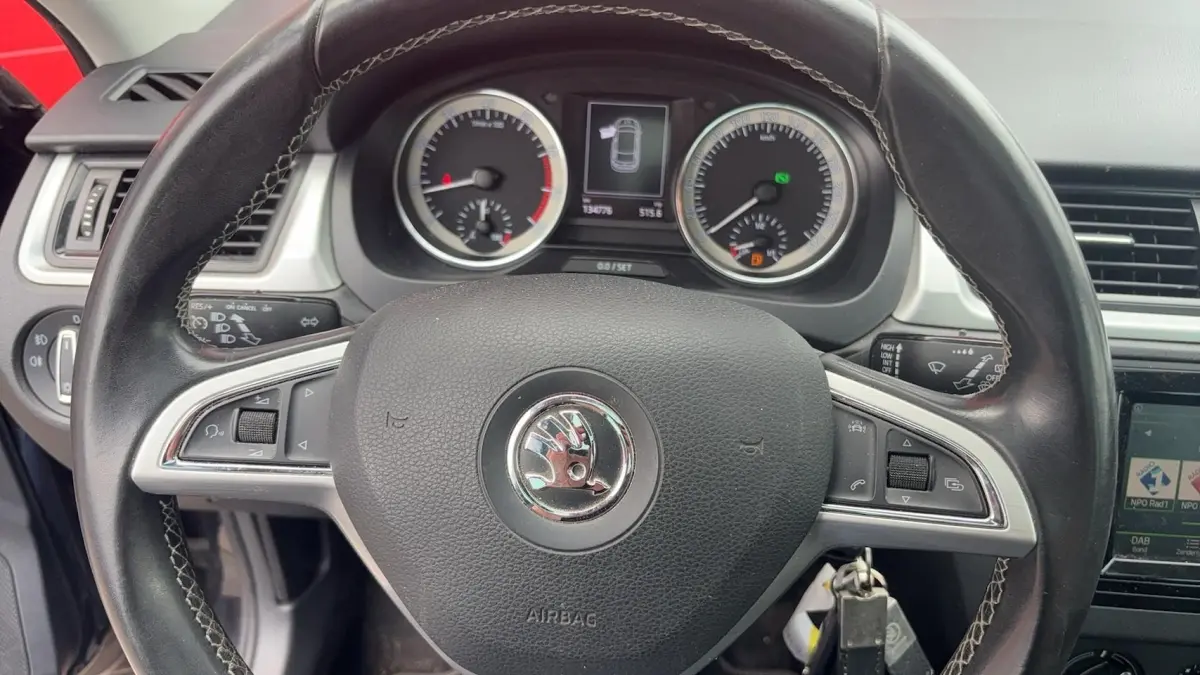 1.2 TSI Greentech Edition AUTOMAAT / TREKHAAK / PANORAMADAK / STOELVERW / NAVI / AIRCO / P
