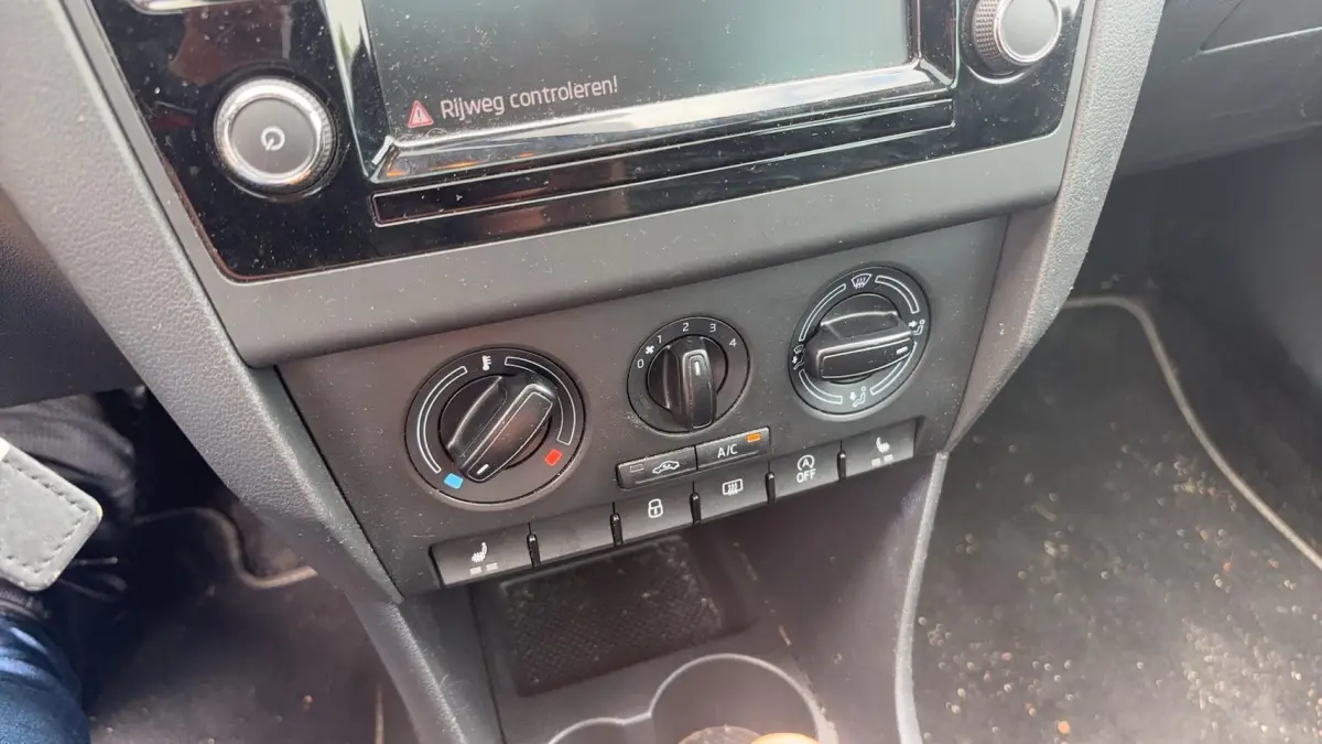 1.2 TSI Greentech Edition AUTOMAAT / TREKHAAK / PANORAMADAK / STOELVERW / NAVI / AIRCO / P