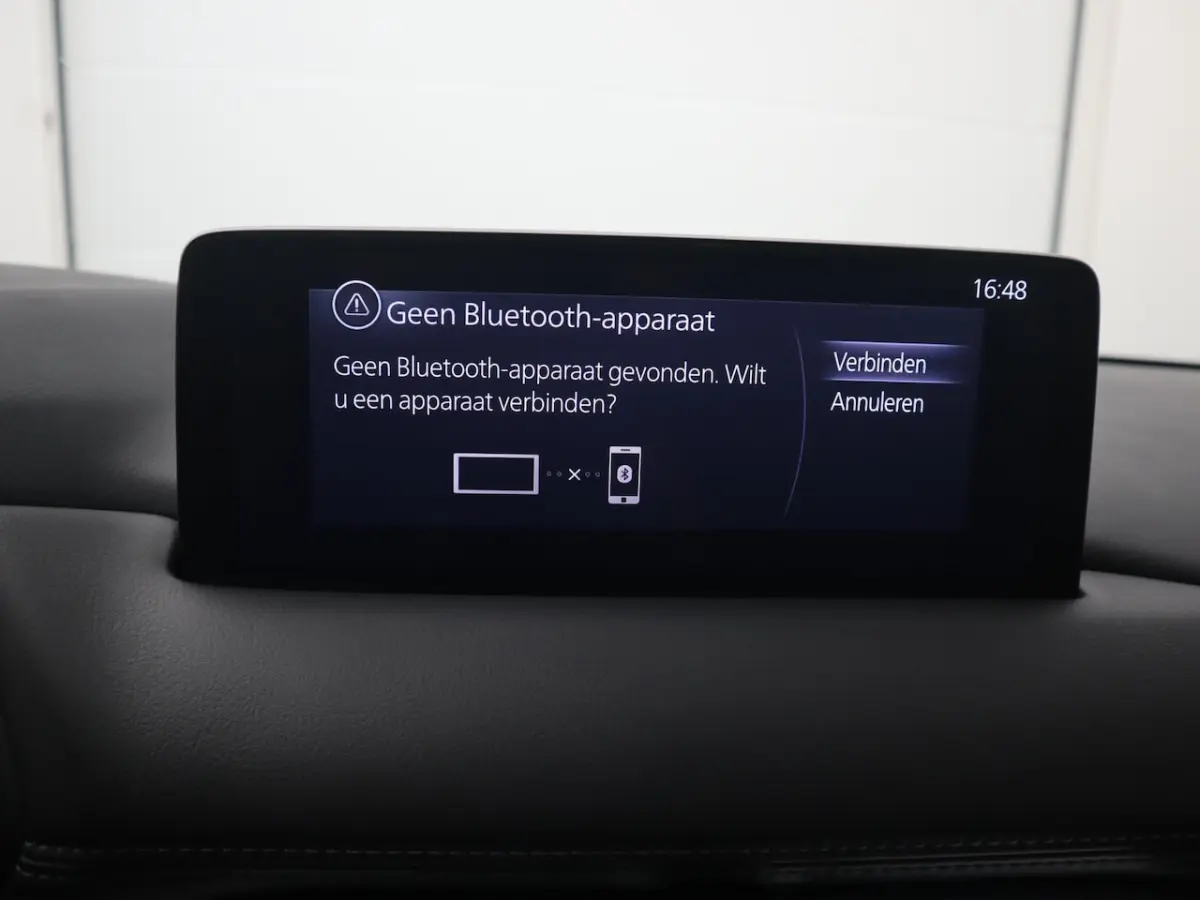 2.0 SkyActiv-G 165 Comfort NIEUWSTE MODEL / TREKHAAK / CAMERA / CARPLAY / NAVI / CLIMA / P