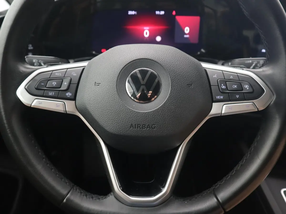 1.0 eTSI Life AUTOMAAT / TREKHAAK / SFEER / CARPLAY / NAVI / CLIMA / PDC / ACC / DAB+ / NL