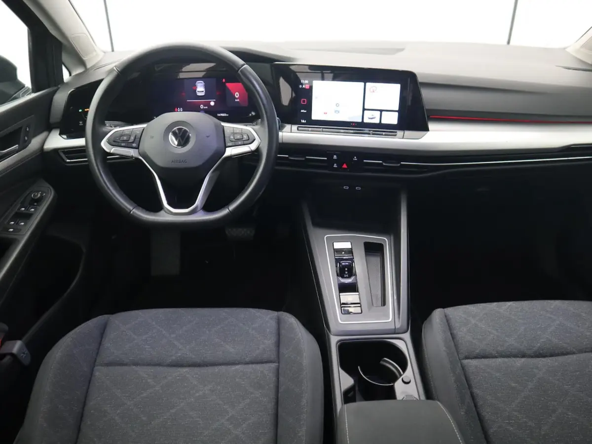 1.0 eTSI Life AUTOMAAT / TREKHAAK / SFEER / CARPLAY / NAVI / CLIMA / PDC / ACC / DAB+ / NL