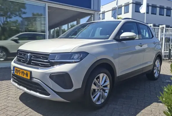 1.0 TSI Life Edition navigatie / stoelverwarming / virtual cockpit